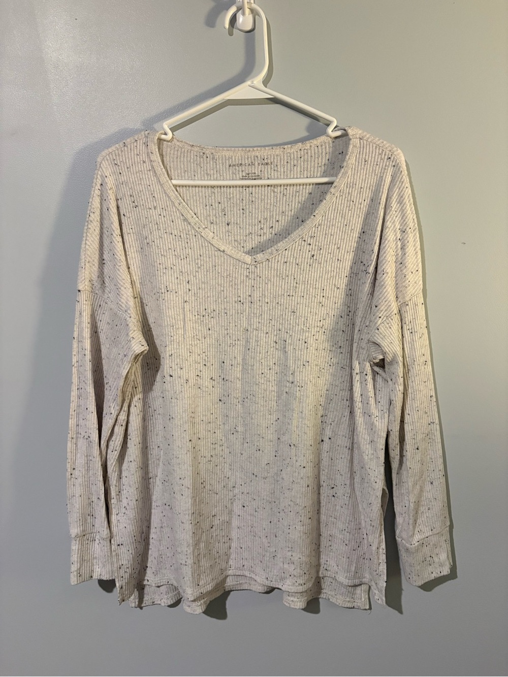 American Eagle Outfitters Cream Speckle V-Neck Sweater